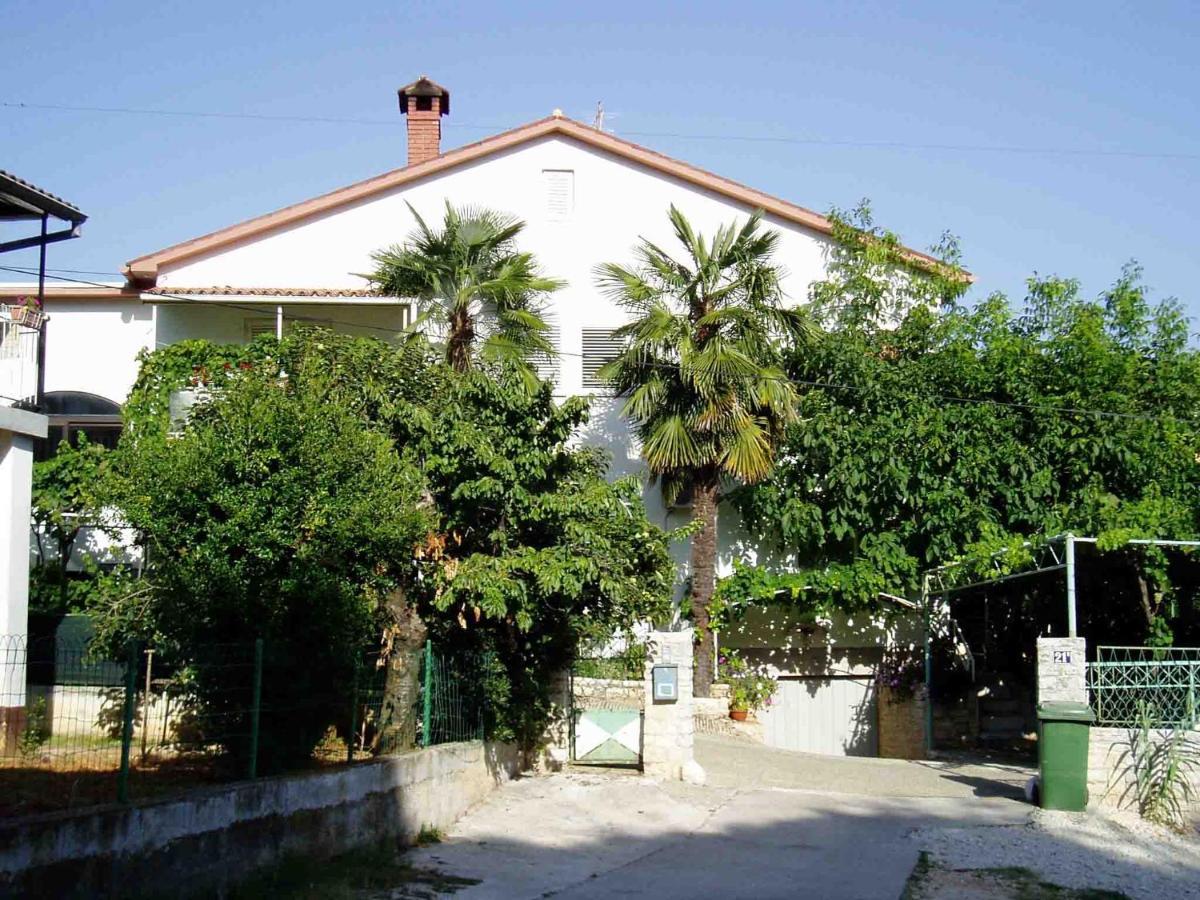 The Apartment With Air Conditioned Porec Exterior photo